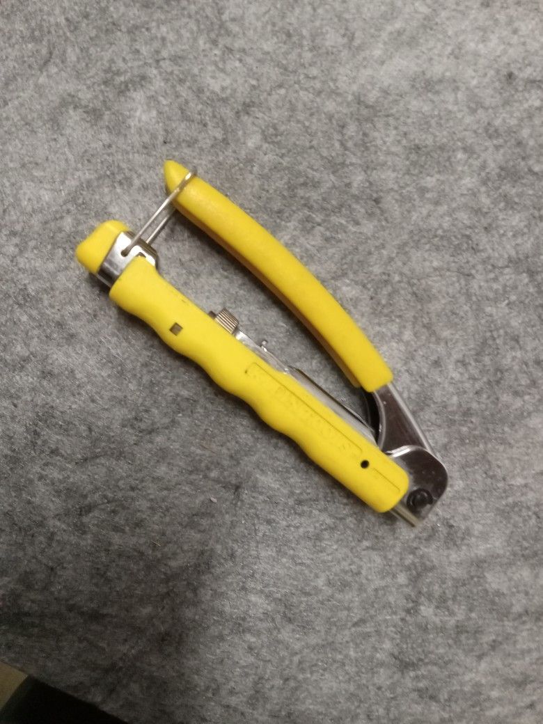 Klein ToolsCompact, Multi-​Connector Compression Crimper $10