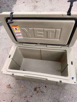 YETI Tundra Hard Cooler Tan 65 quarts