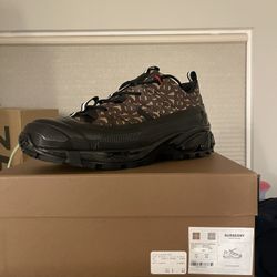 Burberry Shoes 