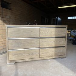 6 Drawer Heavy White Oak Wooden Dresser