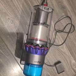 Dyson Gen5 Detect cordless vacuum