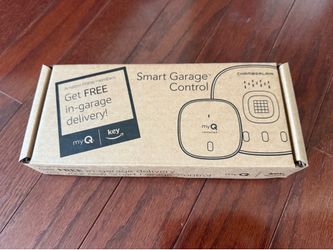 Chamberlain myQ Smart Garage Control, Wireless Garage Hub and Sensor with Wifi & Bluetooth - Smartphone Controlled, New sealed unopened box