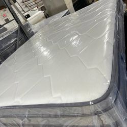 New King Size Pillow Top Mattress 