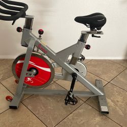 Sunny Health and Fitness Exercise Bike