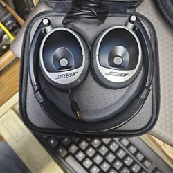 Bose Wired Earphones Great Condition 