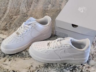 Air Forces Size 10