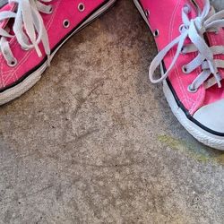 Chuck Taylor All Star High Knockout Pink Hi-Top Sneaker Kids Size 2 US