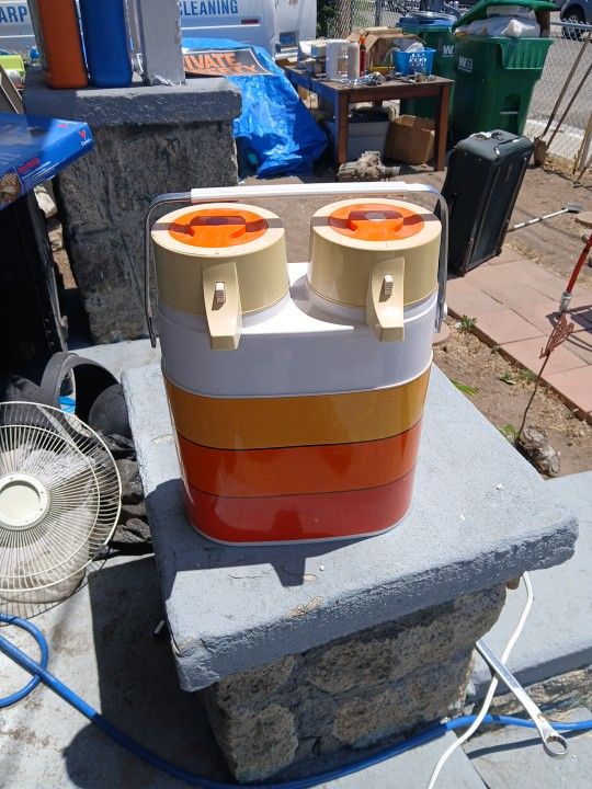 Double Thermos 