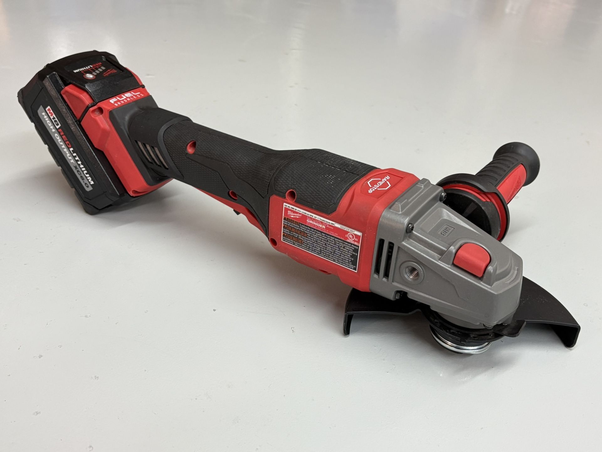 NEW! Milwaukee 2980-20 M18 FUEL 6 in. Paddle Switch Grinder w/6Ah Battery