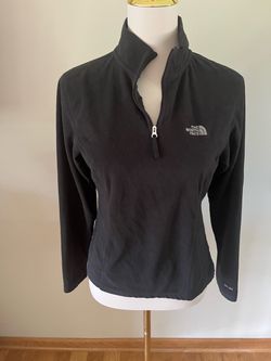 The North Face women’s medium Black Quarter-Zip Fleece Pullover