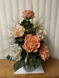 Silk flower arrangement w/10”ceramic pot