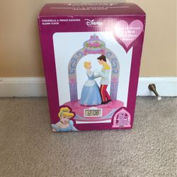 Cinderella And Prince Dancing Alarm Clock 