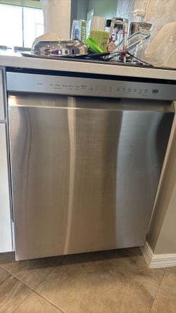 LG Dishwasher Model LDFN454HT