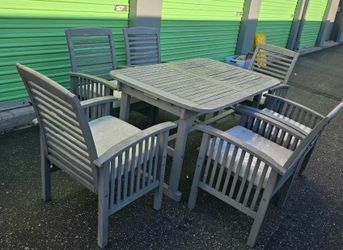Patio set