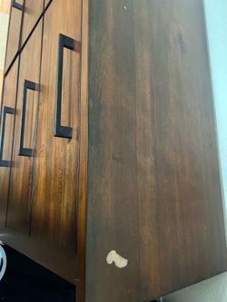 Dresser