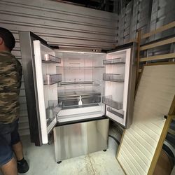 Samsung refrigerator perfect congratulations$700