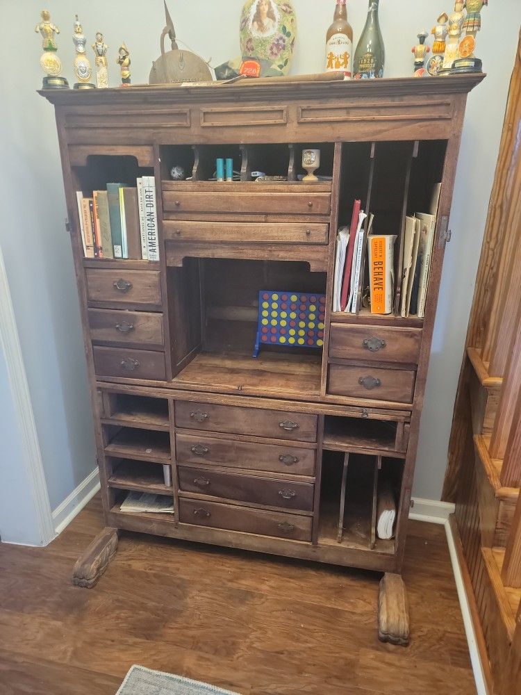 Turn Of The Century Whooton Desk.