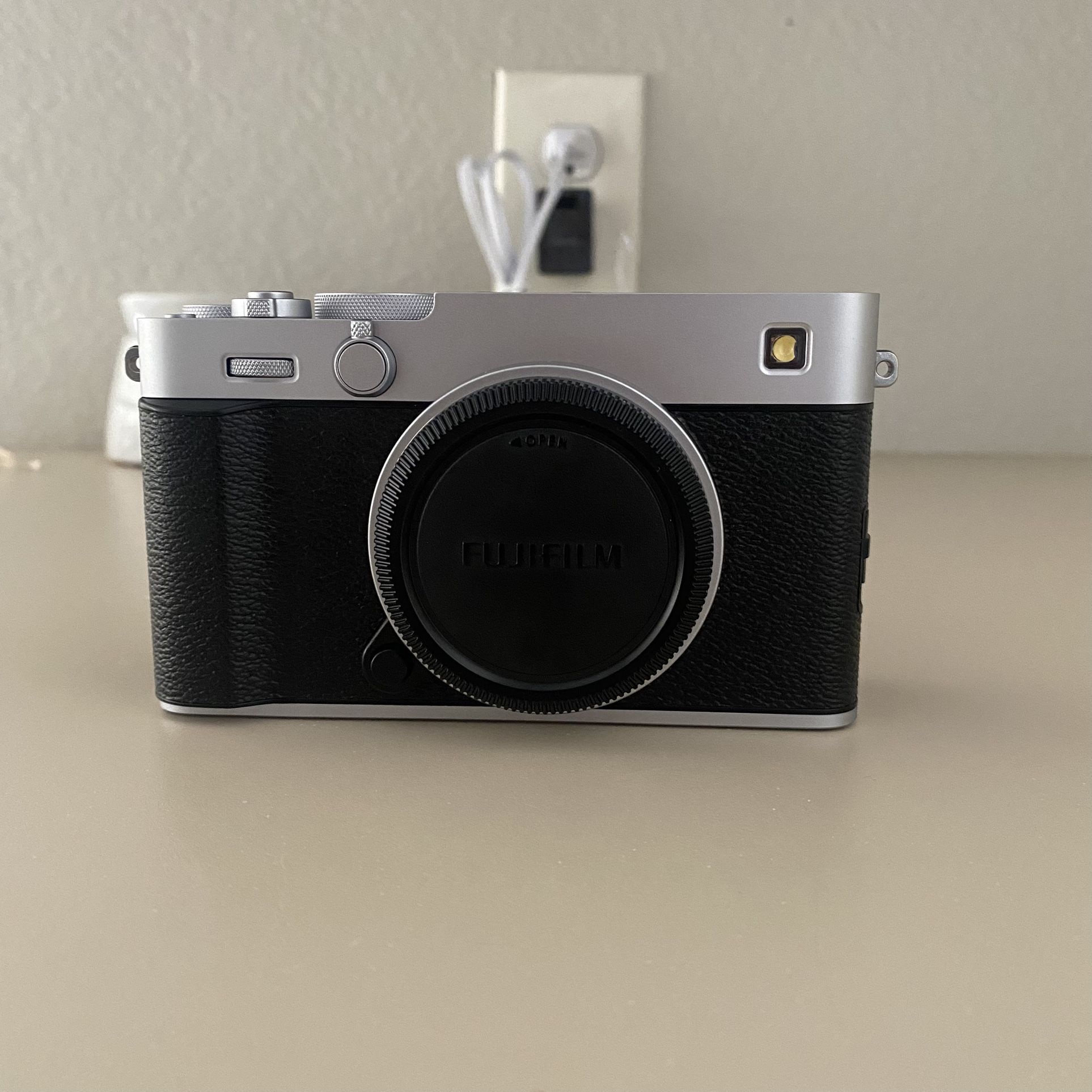 Fujifilm X-E5 Body ( Silver )