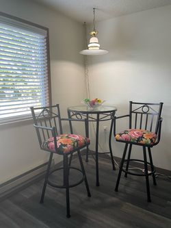 Milk glass vintage hang light