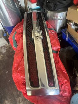 07/2014 Chevy Silverado Front Grill