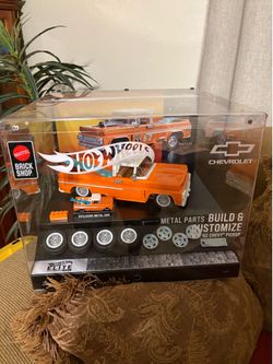 Hotwheels 62 Chevy c10 display