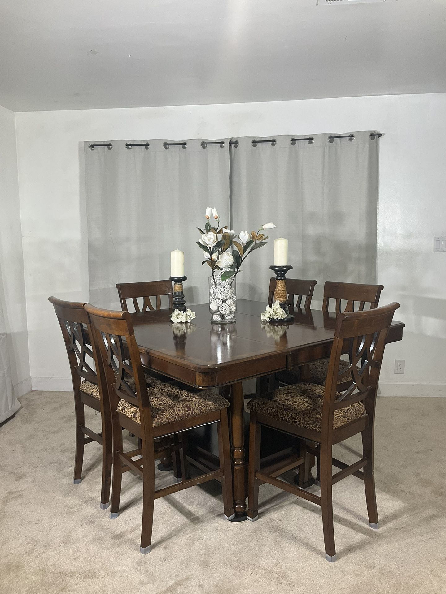 Counter Height Extendable Dining Table & 6 Chairs ASHLEY FURNITURE