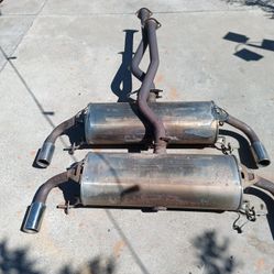 MUFFLERS WITH DOUBLE EXHAUST 