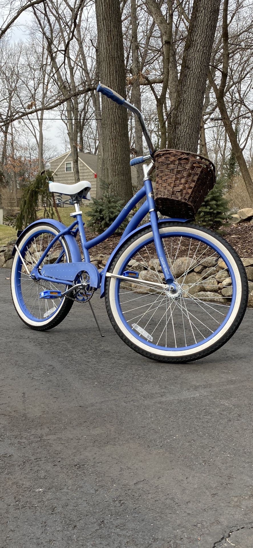 24” Huffy Cranbrook Girl’s/Women’s Beach Cruiser Bike Bicycle Like New Condition