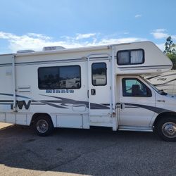 2002 Minnie Winnie E-350