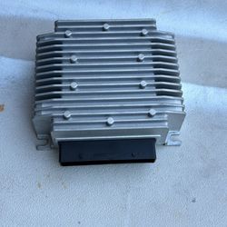 Tesla S Amplifier Audio Sound