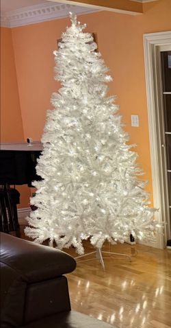 White Christmas Tree 7.5ft