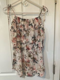 Women’s light and flowy top