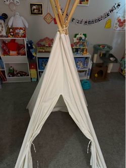 White childrens play tent