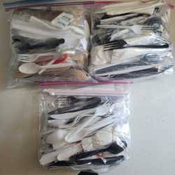 🔥 NEW Huge Lot Of Plastic Utensils Napkins Forks Spoons Knives Chopsticks EVERYTHING For Parties Camping BBQs

Brand New NO PROBLEMS

🍴 Large variet