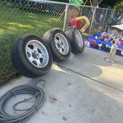 Clothes, Stroller, Tires, Grinch Items, Heaters, Swingset, Rae Dunn