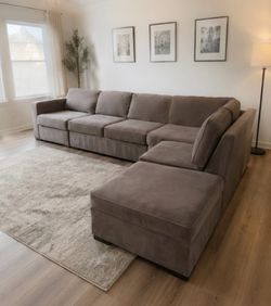 Sectional couch