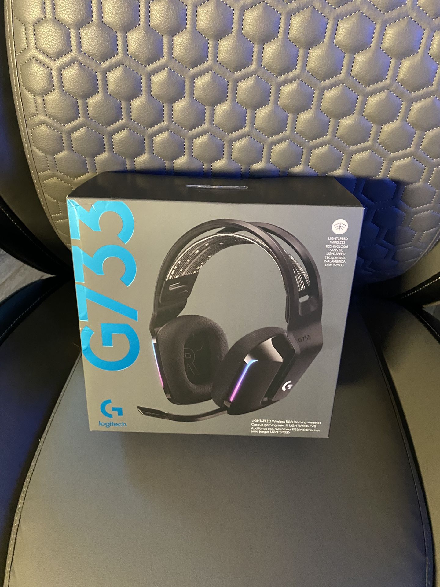G733 Wireless Pro Gaming Headset