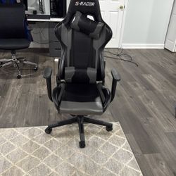 S-RACER GAMING CHAIR