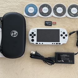 Sony PlayStation Portable Psp 3001 Custom Built Pearl White w/ 7000+ Games Saved in The 128GB Memory Card