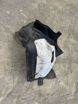 Tesla Cybertruck Front Left Inner Fender Wheel Liner