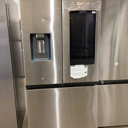Samsung 36 in. 25 cu.ft. Mega Capacity Smart French Door Refrigerator with Ice Maker and Water Dispenser New Scratch and Dent