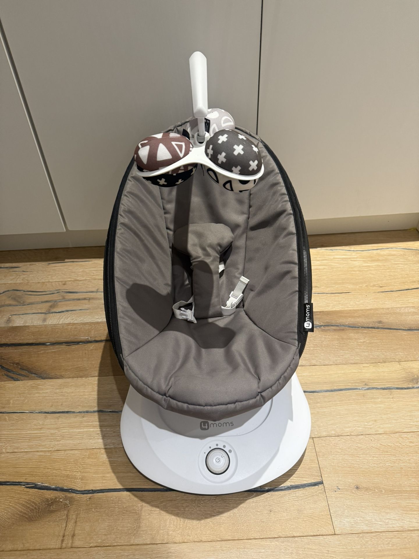 4moms mamaRoo Multi-Motion Baby Swing Smart Connectivity