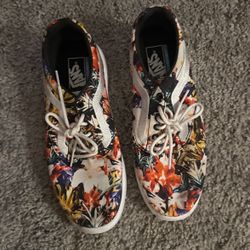 Vans size 9 Women’s Floral Print