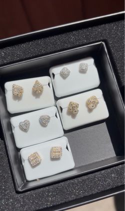 VVS Moissanite earrings 💎 | 925 Sterling Silver | Passes Diamond Tester | GRA Certified