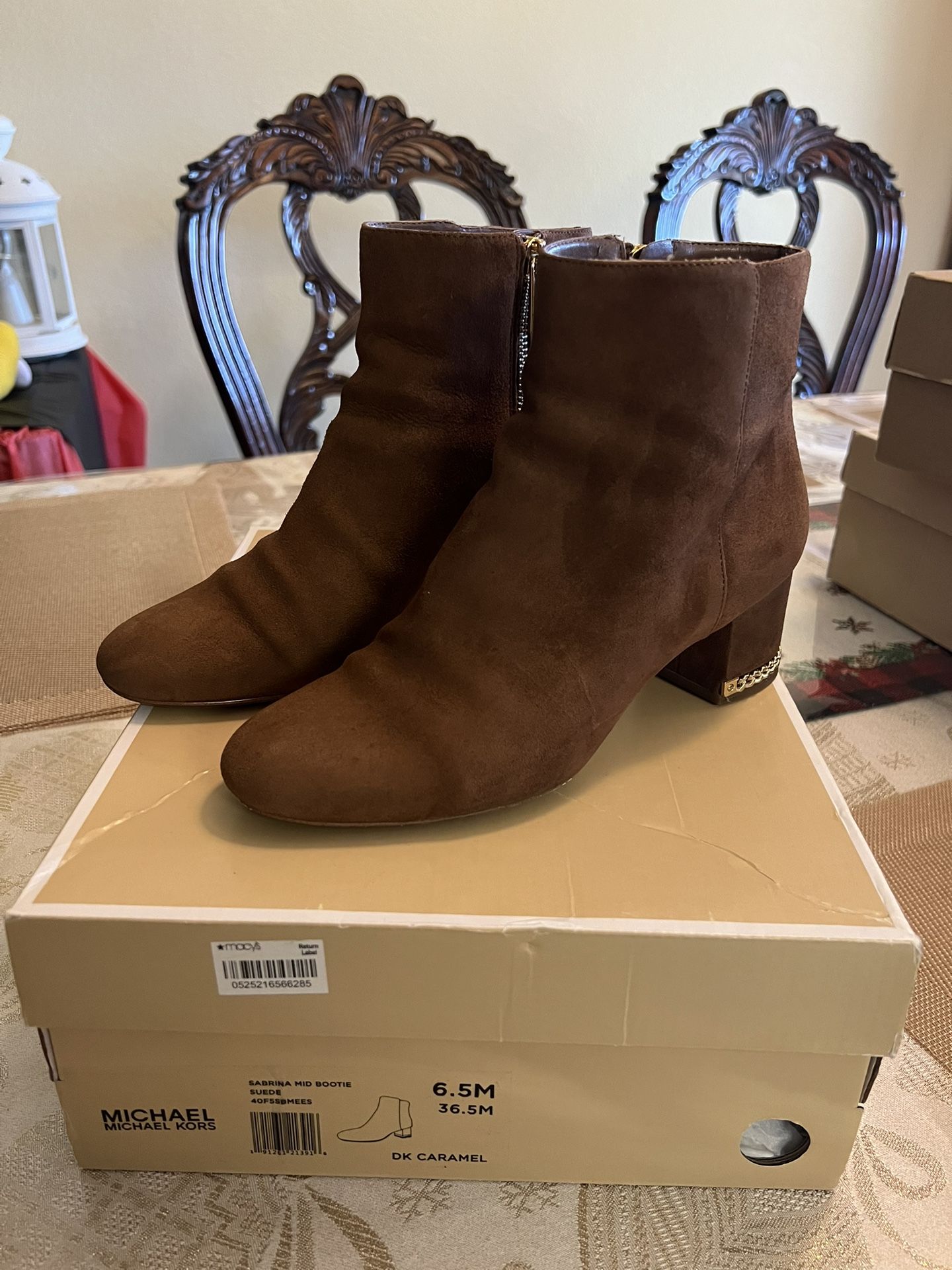 MK Authentic Size 6 1/2 Brown Good Conditions 