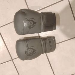 Nítidos Sin Detalles Semi Nuevos