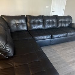 FREE COUCHES