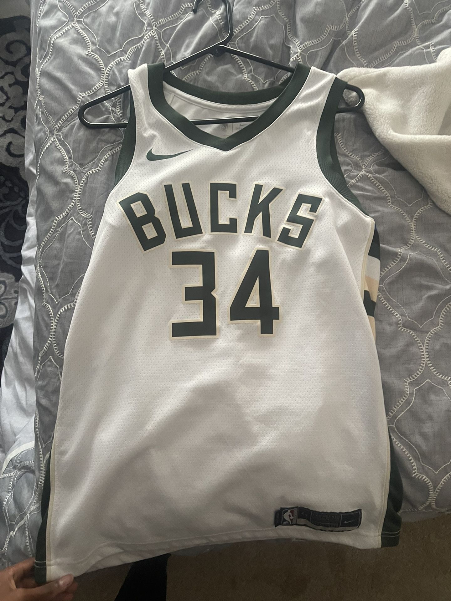 NBA-DRESSES-IN STOCK-PRICE AFFRIM- ST PAUL for Sale in Saint Paul, MN -  OfferUp