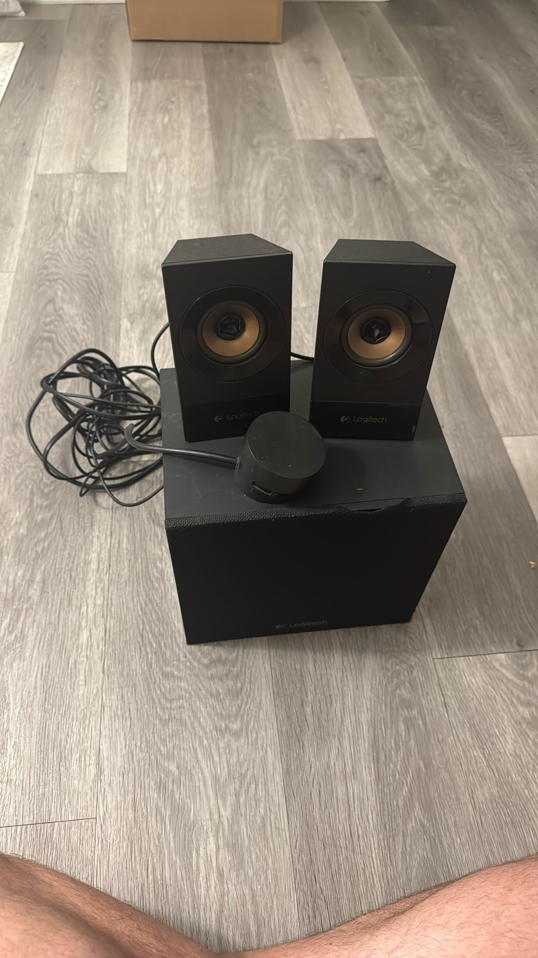 Logitech Z533 Speaker System