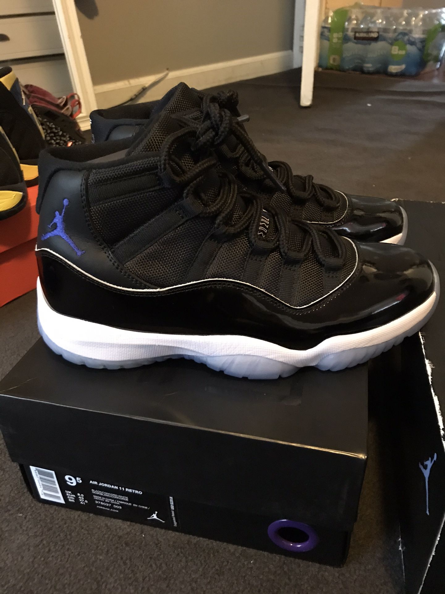 Space jams 11 size 9.5